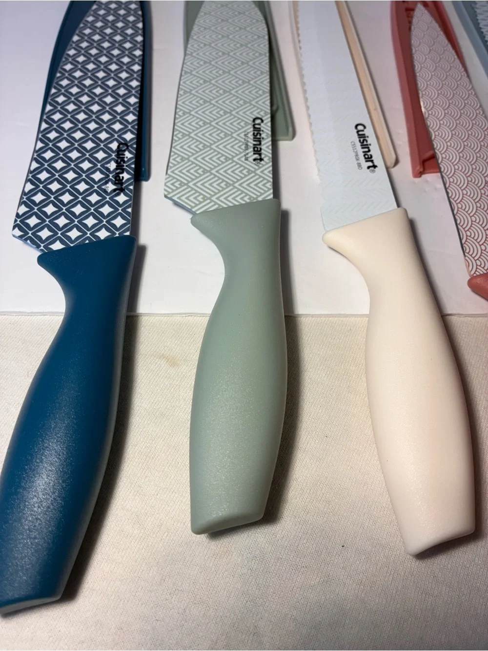 NEW Cuisinart Advantage 10 Pc Ceramic Coated Knife Set w/ Blade Guards Pastel Co